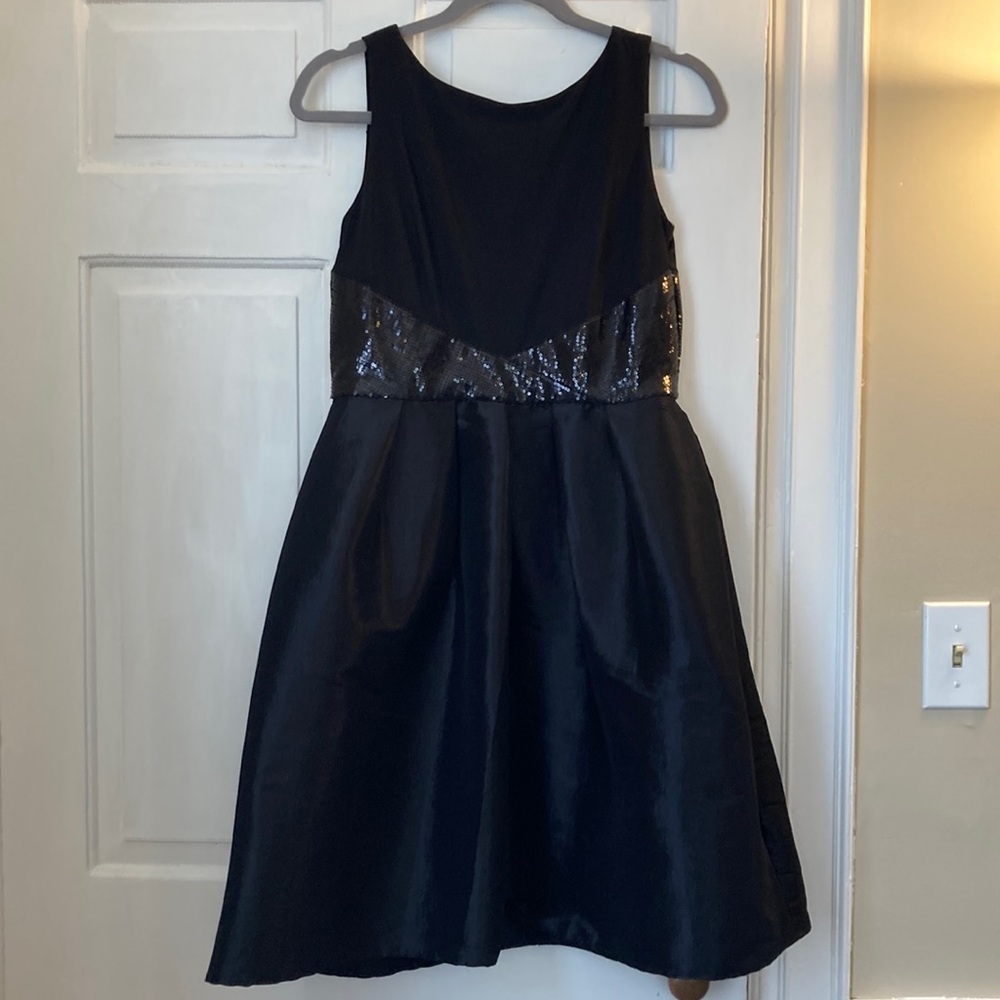 R&M Richards Black Sequin Cocktail Sleeveless Midi Dress, size 6